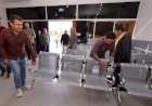 Prefeitura troca todas as cadeiras da UPA e torna ambiente mais confortável e acolhedor