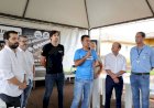 Durante entrega de moradias, prefeito destaca “parcerias que realizam sonhos”