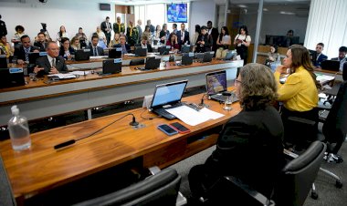 Comissão aprova proibição de trote estudantil abusivo