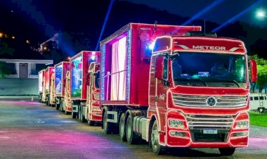Caravana de Natal da Coca-Cola passa pelo Dourados Brilha nesta sexta