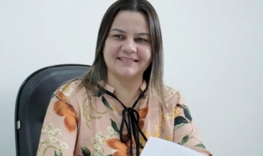 Vereadora eleita, ex-secretária é denunciada pelo MP por falsificar documento público