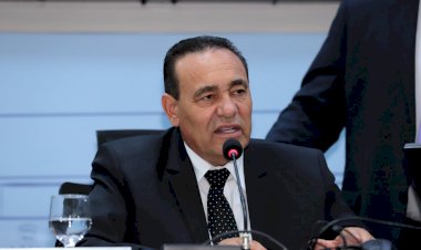 Vereador Carlão participa de última sessão do ano com reconhecimento e avaliação positiva como presidente da Câmara