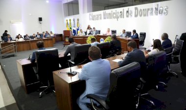 Câmara de Dourados tem 14 novos cargos para atender aumento de vereadores