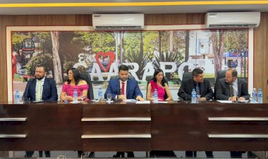 Prefeita eleita Professora Lurdes, vice-prefeita Jéssica Valério e vereadores são empossados em Caarapó