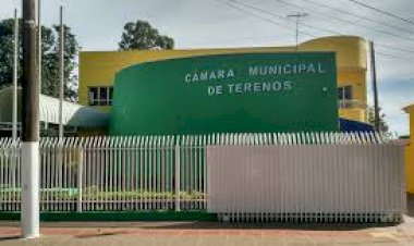 Vereadores ressurgem das cinzas e voltam à presidência da Câmara de Terenos
