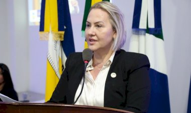“Fevereiro Roxo”: Liandra destaca lei municipal que garante direitos das pessoas com fibromialgia
