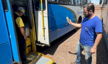 Prefeitura vistoria frota do transporte coletivo em Dourados