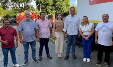 Lia Nogueira entrega equipamentos ao Hospital Municipal Lourival de Itaporã