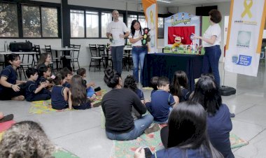 Crianças do CEI Detran-MS reforçam mensagem do Maio Amarelo e convidam para caminhada no domingo