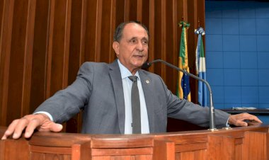 Zé Teixeira pede instalação de curso de biomedicina em Ivinhema