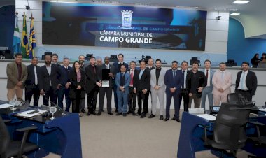 Câmara CG homenageia embaixador de Ruanda e abre portas para parcerias internacionais