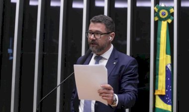 Pollon apresenta PEC para garantir a liberdade de expressão como direito absoluto no Brasil