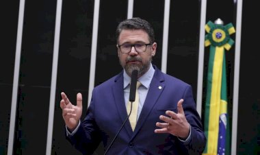 Marcos Pollon cobra anistia aos presos políticos de 8 de janeiro como solução para tarifas de Trump