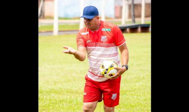 Segundona tem primeira troca de técnico; Rocha assume Taveira