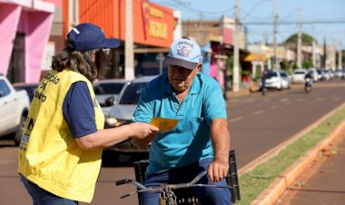 Prefeitura orienta ciclistas sobre regras e cuidados com o trânsito