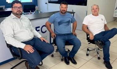 João Paulo do Dinho visita ACEC e reforça apoio aos pequenos negócios
