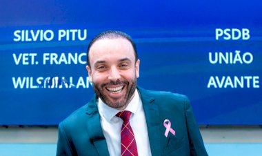 PROFESSOR JUARI PROMOVE AÇÕES DE CONSCIENTIZAÇÃO DURANTE O OUTUBRO ROSA