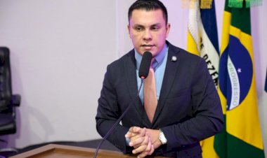 Dalton acompanha trabalhos de revitalização das vias do Bairro Campina Verde