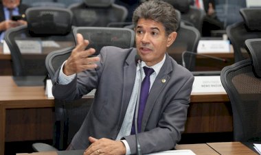 Comissão de Educação se reúne nesta terça-feira para valorização de docentes  Veja mais no site da ALEMS: https://al.ms.gov.br/Noticias/144230/comissao-de-educacao-se-reune-nesta-terca-feira-para-valorizacao-de-docentes