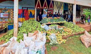 Prefeitura transforma realidade nas aldeias com entrega de 53 toneladas de alimentos