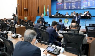 Deputados aprovam 4 propostas; projeto sobre depressão infantil avança para 2ª