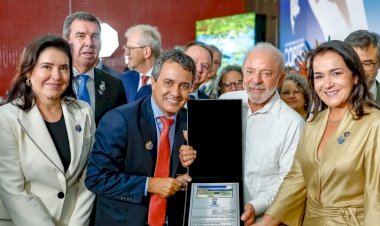 Landmark entrega homenagem a Lula e pede apoio urgente para solução das favelas de Campo Grande