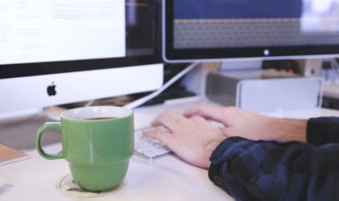 7 dicas essenciais para quem passa horas sentado trabalhando