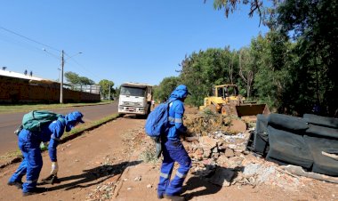 Moradores voltam a jogar lixo em áreas recém limpas e agravam epidemia de Chikungunya