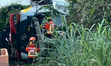 Retirada de carreta do Rio Vacaria provoca nova interdição da BR-163 nesta quinta-feira