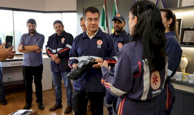 Prefeitura entrega uniformes para equipe do Samu após oito anos sem reposição