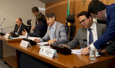 CCJR aprova LDO de 2027 com previsão de orçamento de R$ 28,8 bilhões e outras 6 matérias