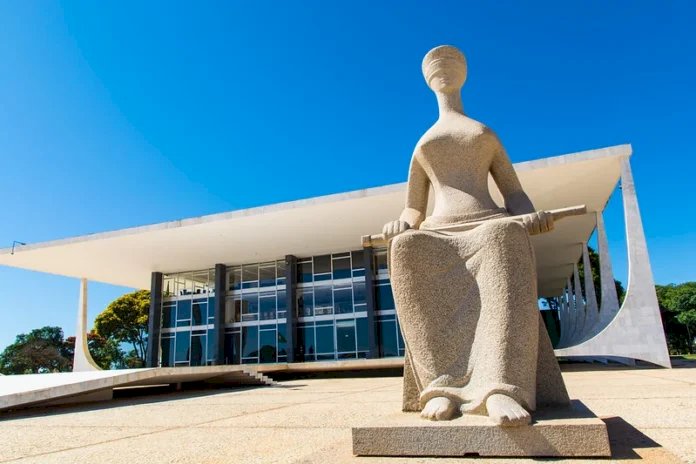 Pela indicação de uma pessoa negra e outra indígena ao STF