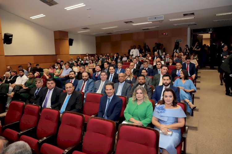 Prefeita e vereadores eleitos foram  diplomados pelo TRE