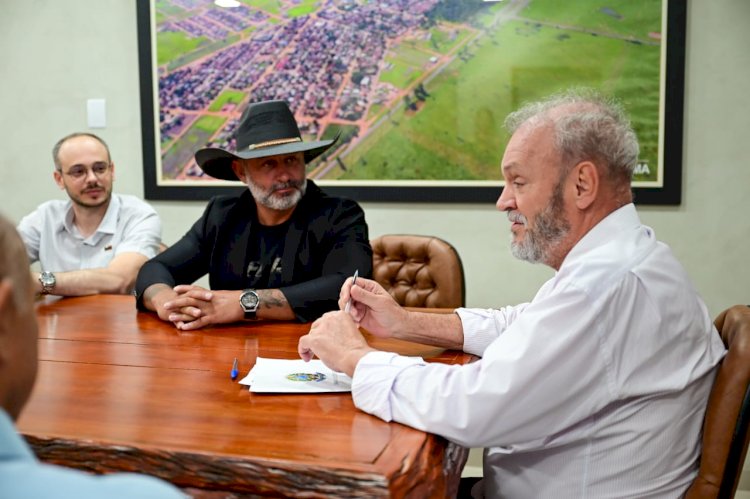 Prefeito Juliano Ferro recebeu deputado Federal Geraldo Resende em seu gabinete