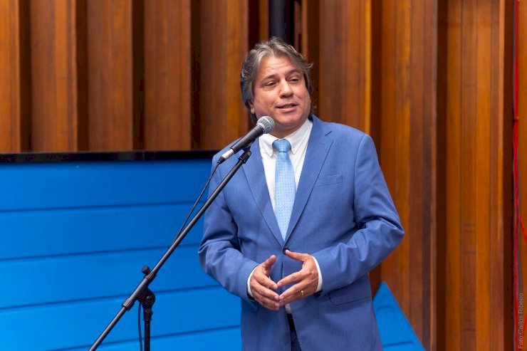 Deputado Caravina assume a Presidência da CCJR