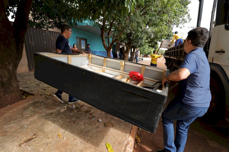 População adere ao mutirão da prefeitura para coleta de resíduos no Canaã I