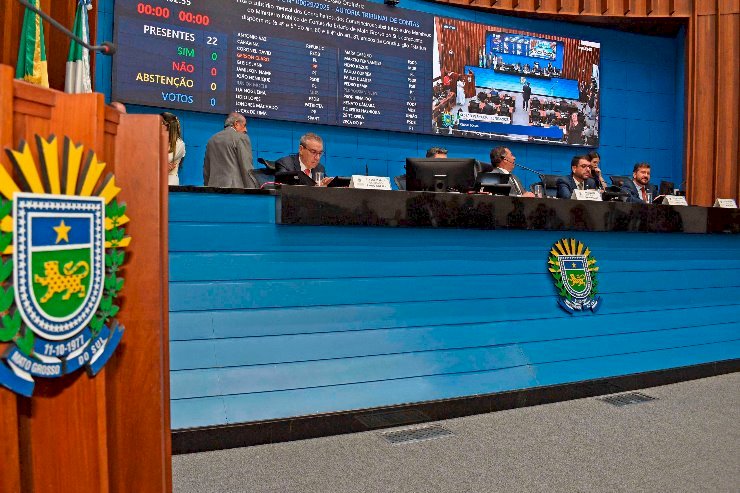 Deputados analisam quatro propostas nesta terça-feira