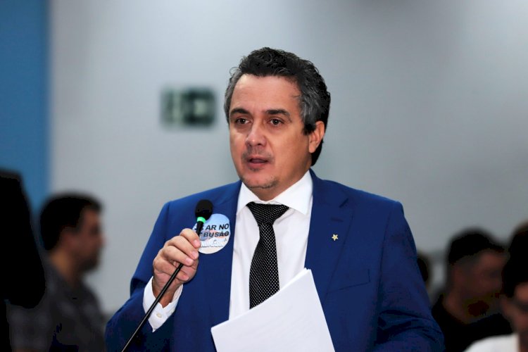 “Sou pai, sou contra as drogas e exijo respeito”, dispara Landmark após acusações da direita