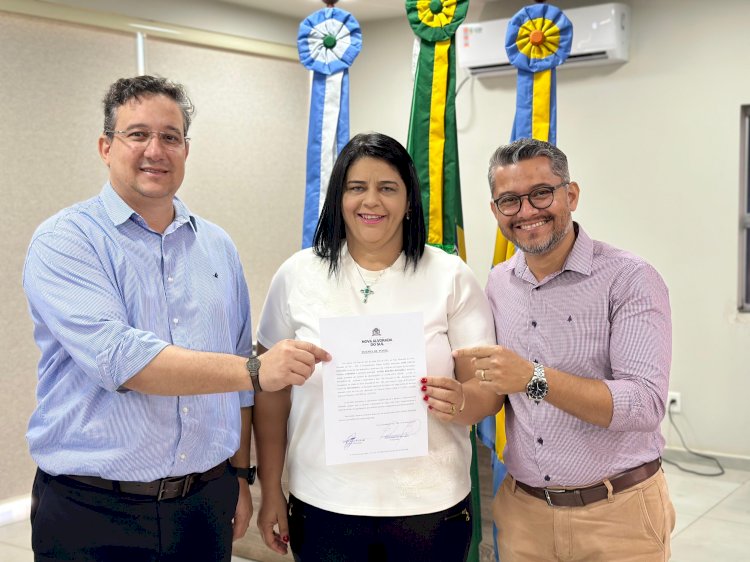 Prefeito Paleari dá posse a 14 novos servidores concursados em Nova Alvorada do Sul