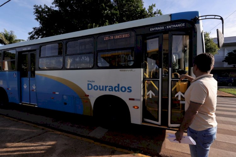 Passagem de ônibus é reduzida de R$ 3,25 para R$ 3,00 e estudantes pagarão R$ 1,00