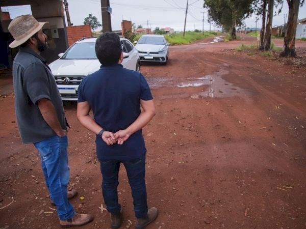Papy busca meios para viabilizar asfalto no Riviera Park e outros bairros da Capital