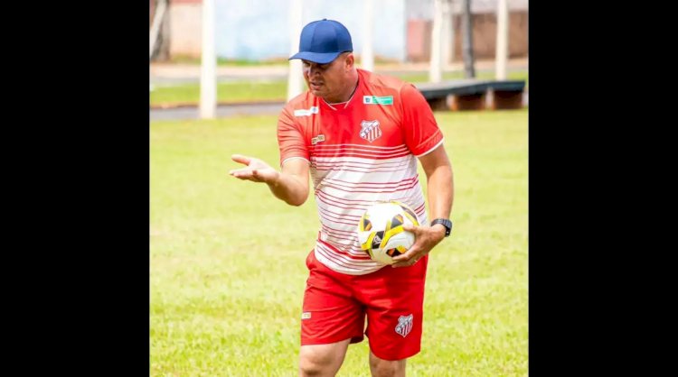 Segundona tem primeira troca de técnico; Rocha assume Taveira