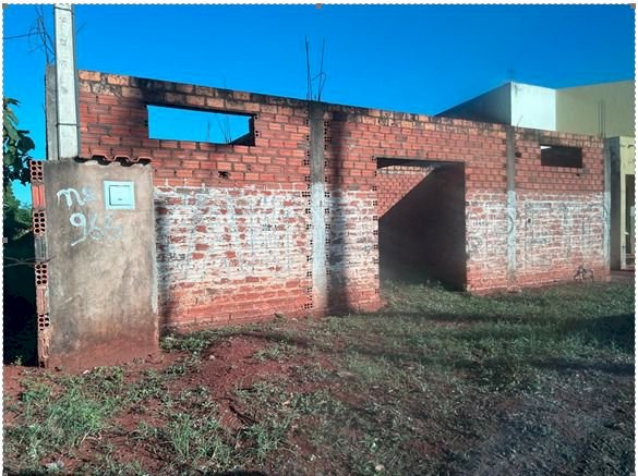 Empresa sem funcionário e com sede em obra inacabada ganhou contrato milionário