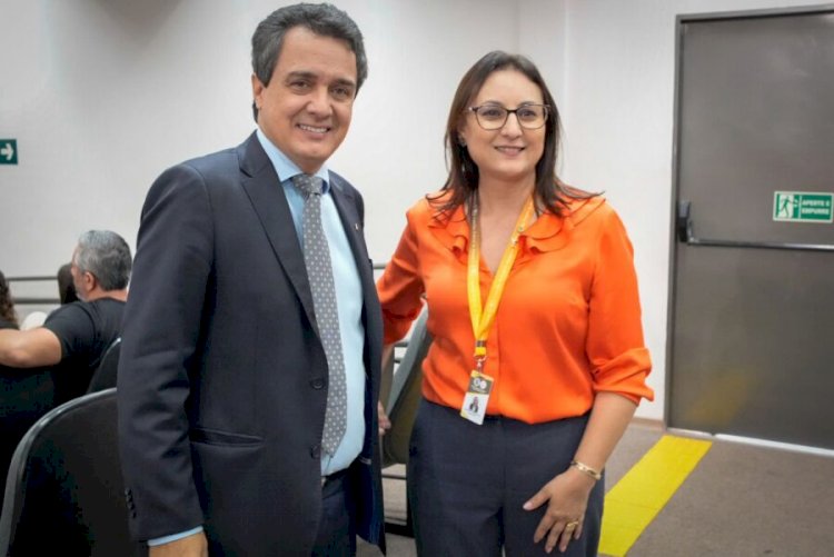 Câmara aprova regra para farmácias e Landmark critica veto à fiscalização do CRF nas unidades de saúde