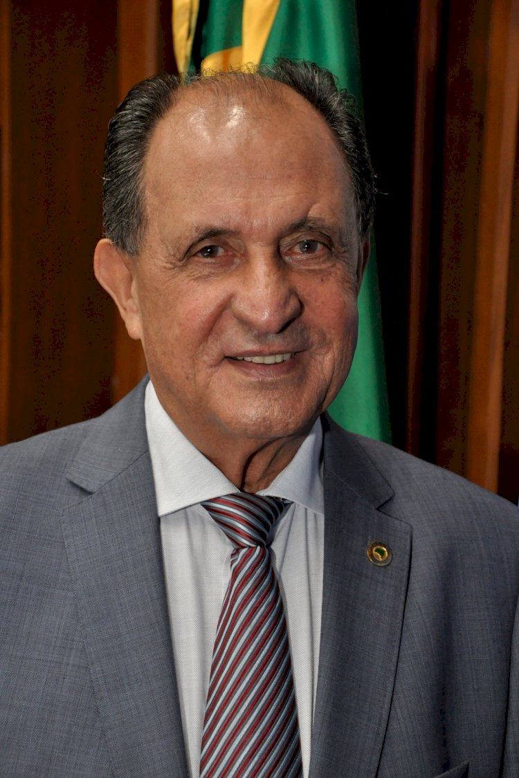 Zé Teixeira celebra trajetória de trabalho no aniversário de Dourados