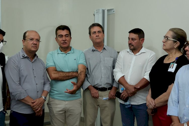 Marçal destaca parceria com o Estado na entrega de equipamentos ao Hospital da Vida