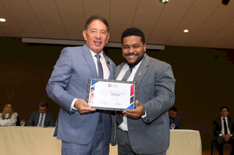 Gerson recebe título de Cidadão Treslagoense durante celebrações dos 111 anos de Três Lagoas